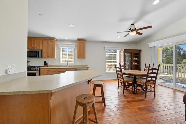 18400 Live Oak Ct, Plymouth, CA 95669