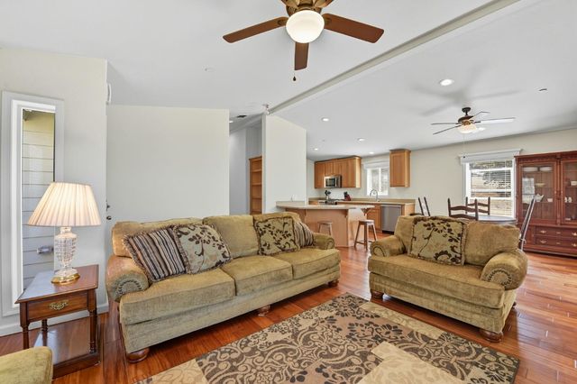 18400 Live Oak Ct, Plymouth, CA 95669