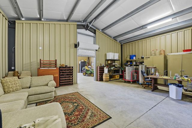 18400 Live Oak Ct, Plymouth, CA 95669