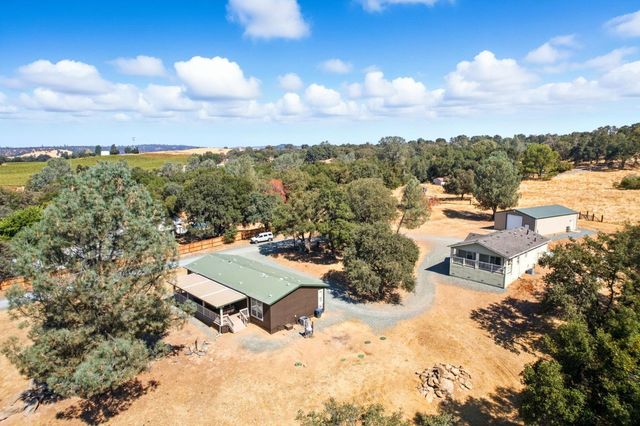 18400 Live Oak Ct, Plymouth, CA 95669