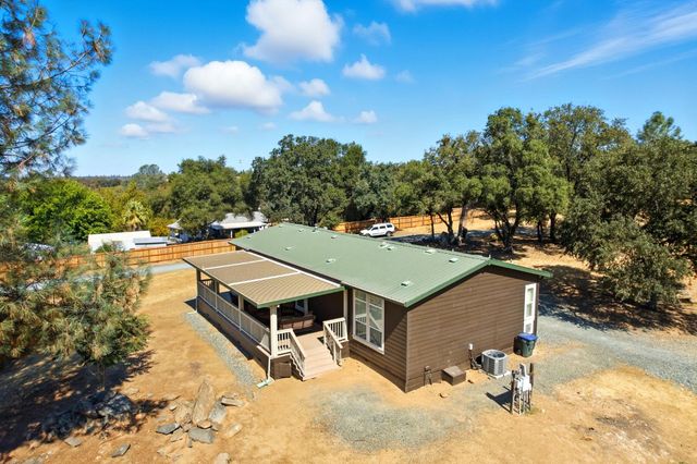 18400 Live Oak Ct, Plymouth, CA 95669