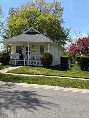 47 14th Street, Port Huron, MI 48060