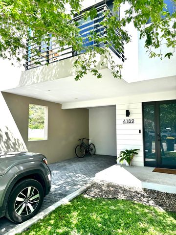 4189 N Oak Place, Fort Lauderdale, FL 33314