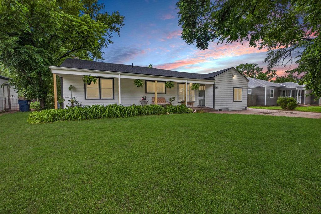 1843 N St Paul Ave, Wichita, KS 67203