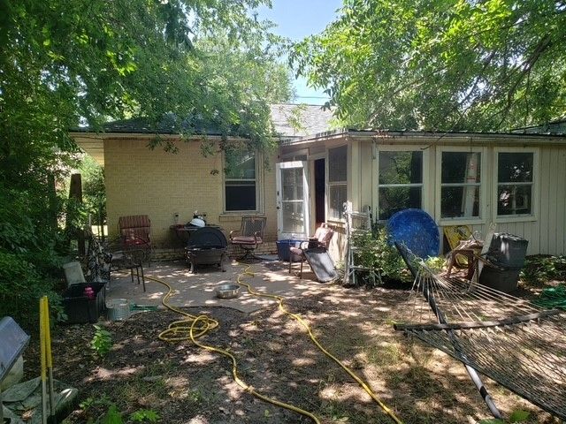 516 S Weaver Street, Gainesville, TX 76240