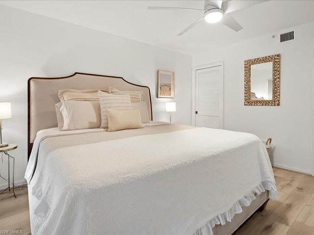 26910 Wedgewood DR 403, Bonita Springs, FL 34134