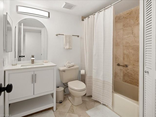 26910 Wedgewood DR 403, Bonita Springs, FL 34134