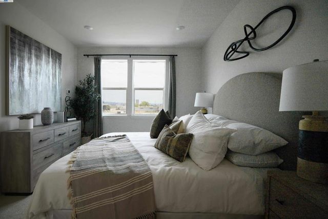2055 Clement Ave., Alameda, CA 94501