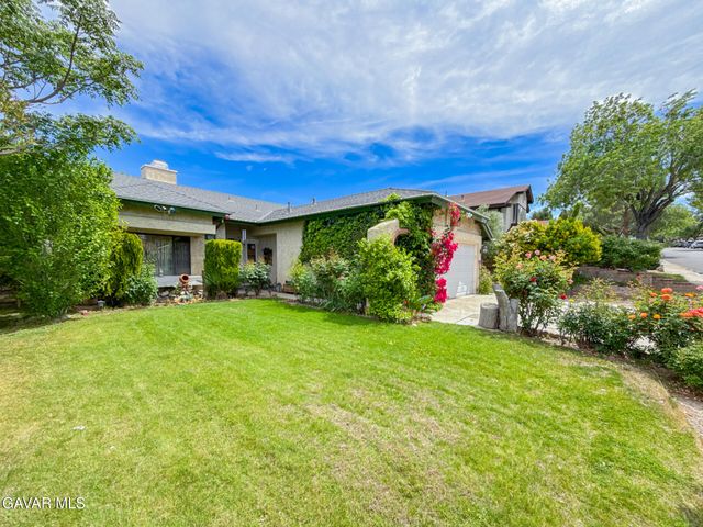 36790 Spanish Broom Drive, Palmdale, CA 93550