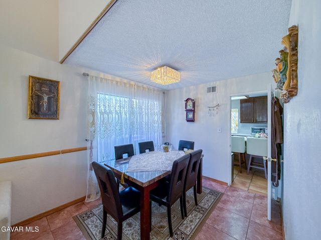 36790 Spanish Broom Drive, Palmdale, CA 93550