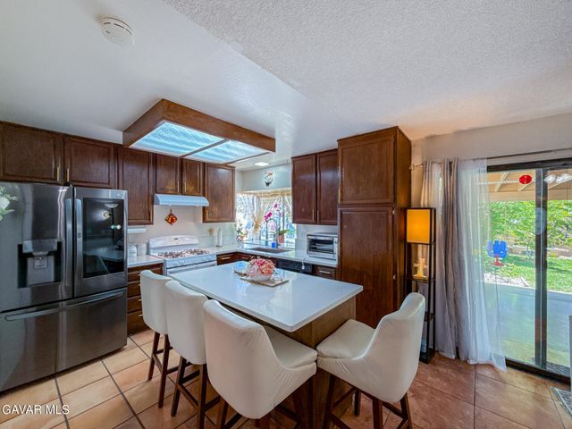 36790 Spanish Broom Drive, Palmdale, CA 93550