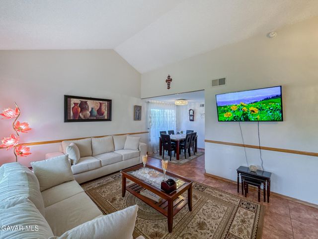 36790 Spanish Broom Drive, Palmdale, CA 93550