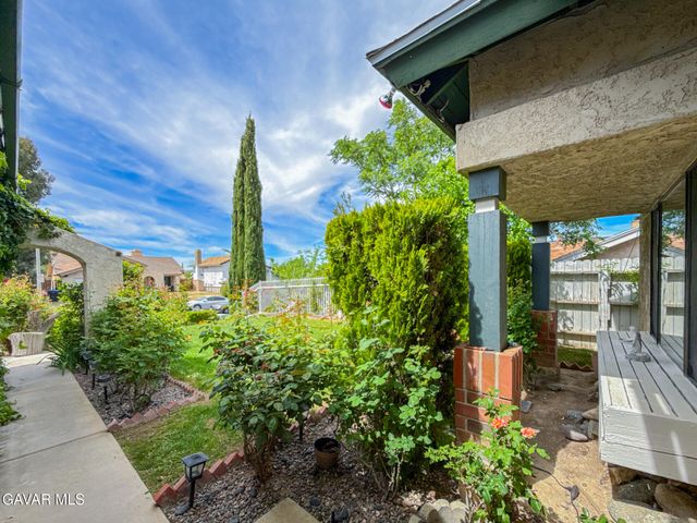 36790 Spanish Broom Drive, Palmdale, CA 93550