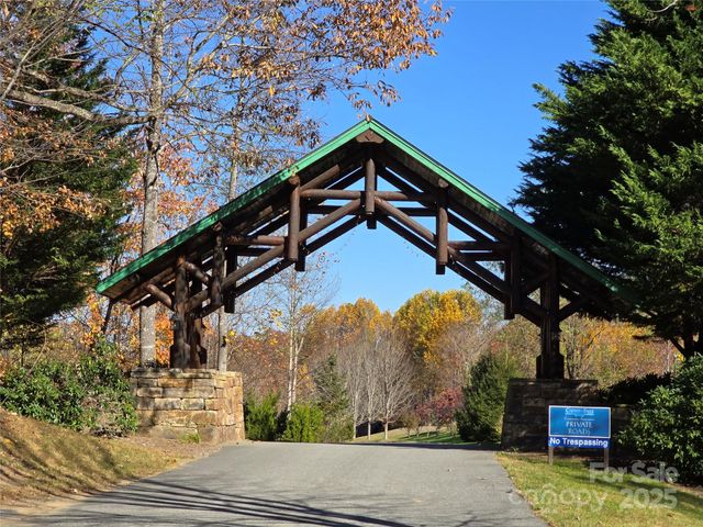 295 S Feather Falls Trail 50, Black Mountain, NC 28711