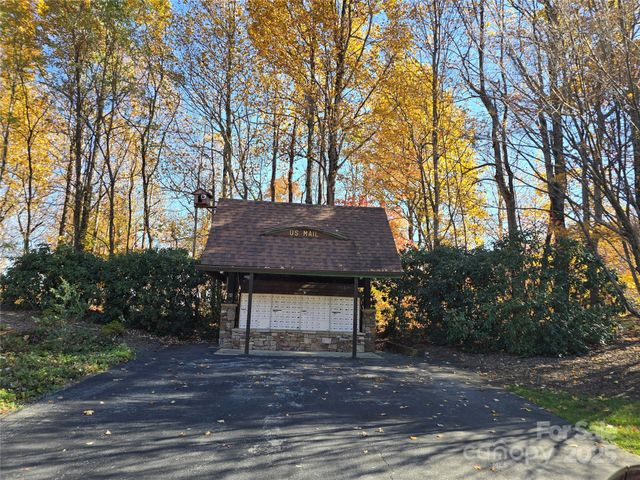 295 S Feather Falls Trail 50, Black Mountain, NC 28711