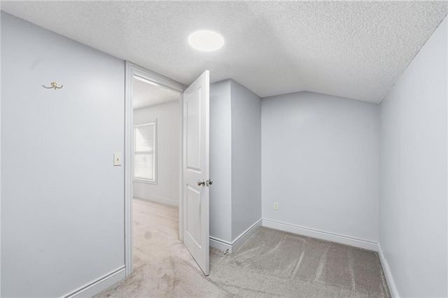 4200 Montgall Avenue, Kansas City, MO 64130