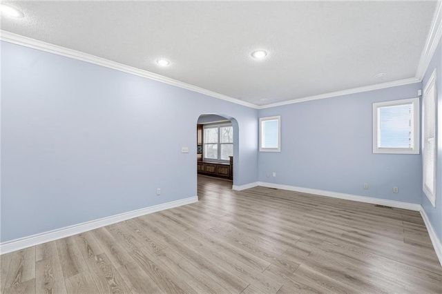 4200 Montgall Avenue, Kansas City, MO 64130