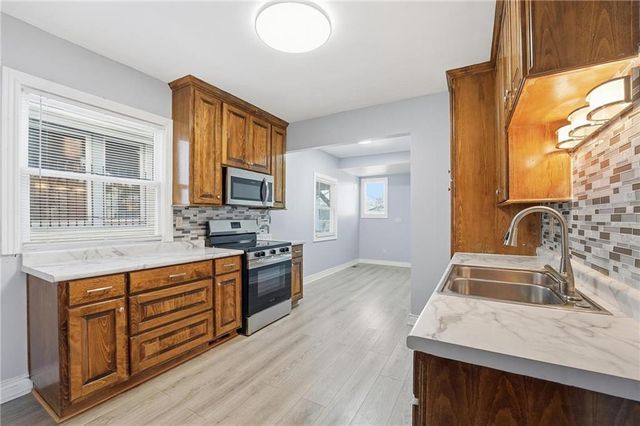 4200 Montgall Avenue, Kansas City, MO 64130