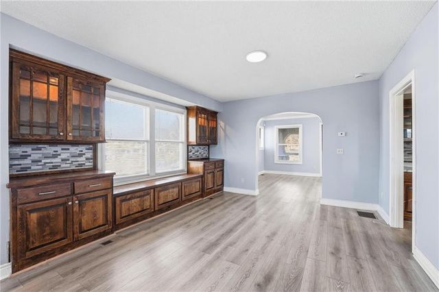 4200 Montgall Avenue, Kansas City, MO 64130