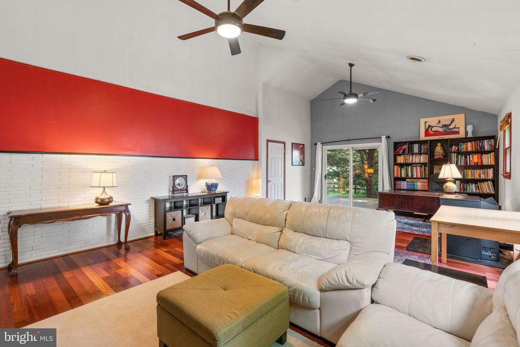 7512 FAR HILLS DR, Towson, MD 21286