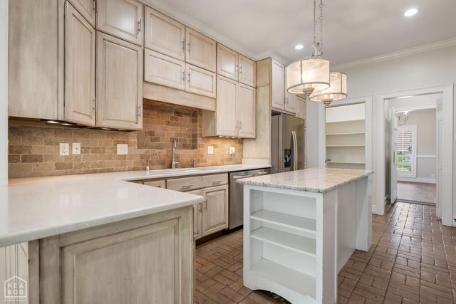 1005 Fairway Drive, Jonesboro, AR 72401