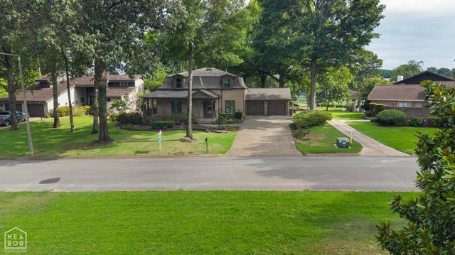 1005 Fairway Drive, Jonesboro, AR 72401