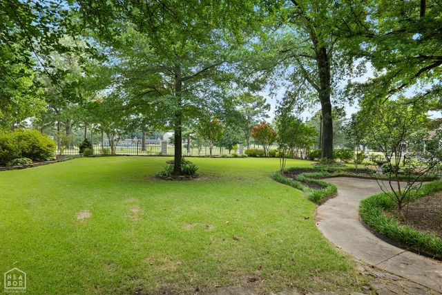 1005 Fairway Drive, Jonesboro, AR 72401