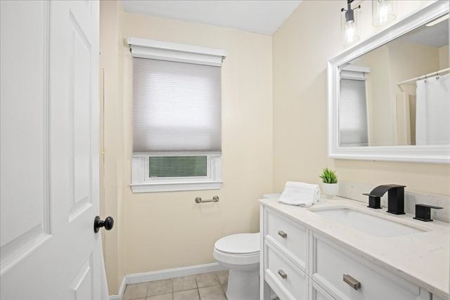 235 Heritage Dr 235, Northbridge, MA 01588
