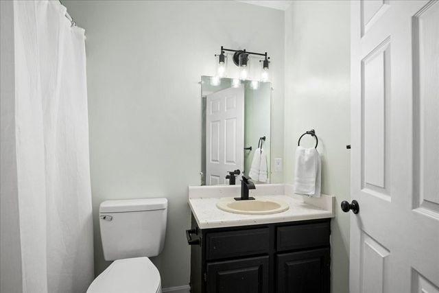 235 Heritage Dr 235, Northbridge, MA 01588