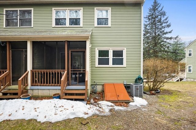 235 Heritage Dr 235, Northbridge, MA 01588