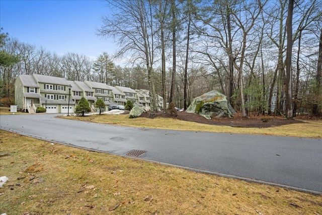 235 Heritage Dr 235, Northbridge, MA 01588