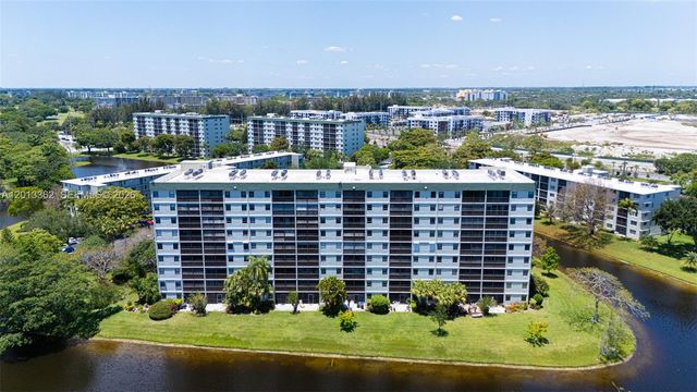 2232 N Cypress Bend Dr 507, Pompano Beach, FL 33069