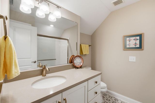 3622 Backstretch Way, Grove City, OH 43123