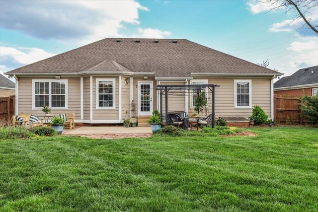 936 Aristides Dr, Bowling Green, KY 42104