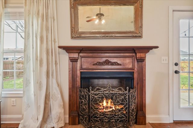 936 Aristides Dr, Bowling Green, KY 42104