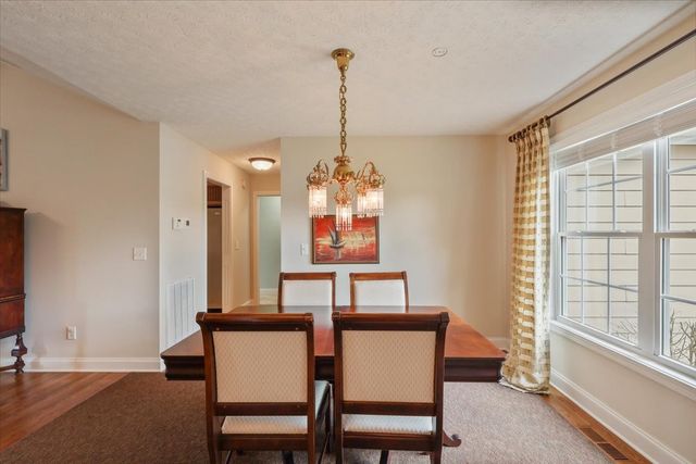 936 Aristides Dr, Bowling Green, KY 42104