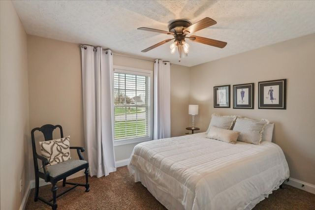 936 Aristides Dr, Bowling Green, KY 42104