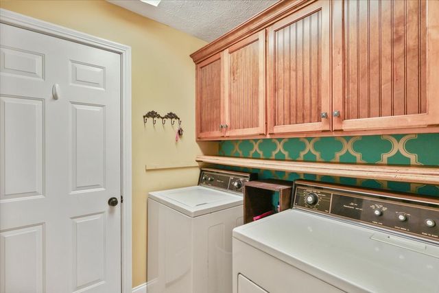 936 Aristides Dr, Bowling Green, KY 42104