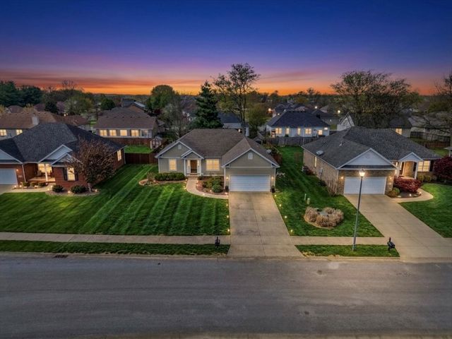 936 Aristides Dr, Bowling Green, KY 42104