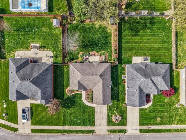 936 Aristides Dr, Bowling Green, KY 42104
