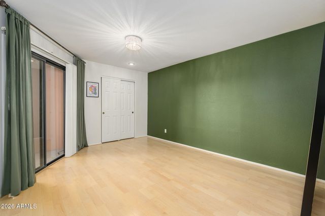 12222 N PARADISE VILLAGE Parkway S 423, Phoenix, AZ 85032
