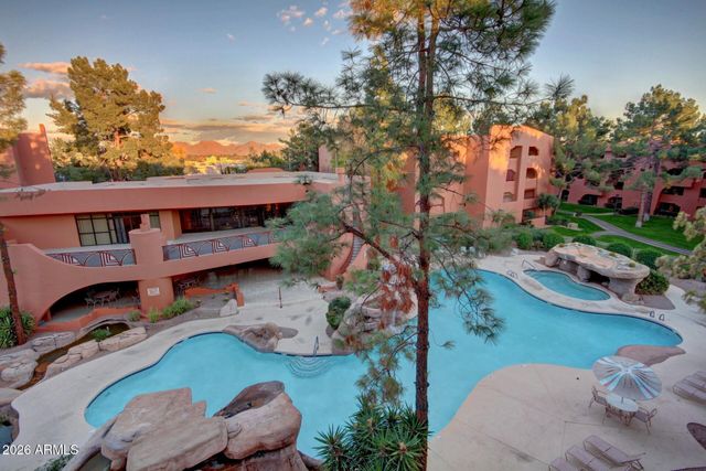 12222 N PARADISE VILLAGE Parkway S 423, Phoenix, AZ 85032