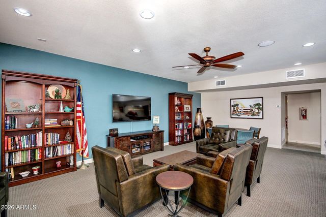 12222 N PARADISE VILLAGE Parkway S 423, Phoenix, AZ 85032