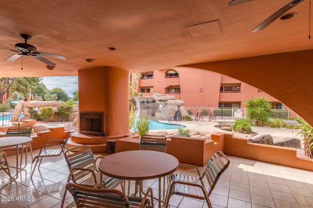 12222 N PARADISE VILLAGE Parkway S 423, Phoenix, AZ 85032