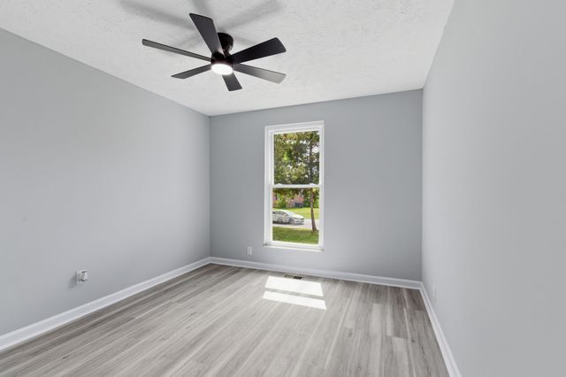 361 Clearlake Dr, W, Nashville, TN 37217