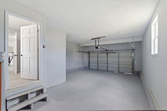 361 Clearlake Dr, W, Nashville, TN 37217