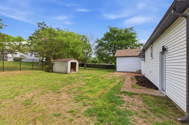 361 Clearlake Dr, W, Nashville, TN 37217