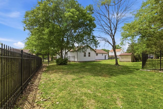 361 Clearlake Dr, W, Nashville, TN 37217
