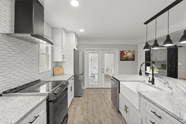 146 Lancelot Way, Lawrenceville, GA 30046