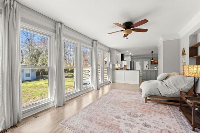 146 Lancelot Way, Lawrenceville, GA 30046